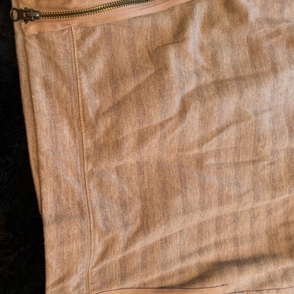 Sweater - Picture 2 of 5